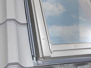 Оклад для кровельных покрытий FAKRO "EZV-RU" 94*118